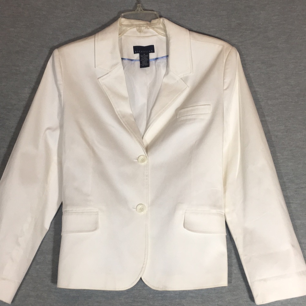 Attention Fully Lined Machine Washable Blazer 3 P… - image 1
